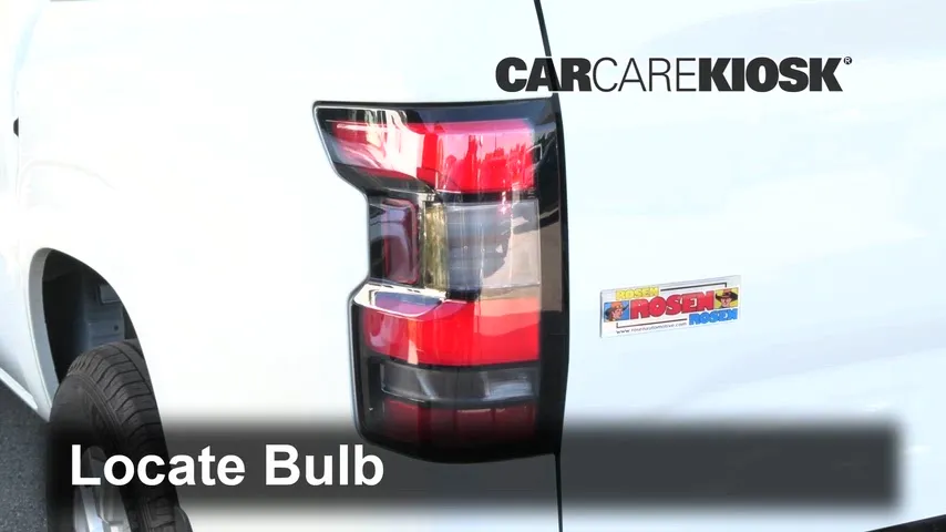 2022 Nissan Frontier SV 3.8L V6 Lights